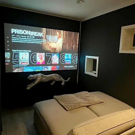 Moderne Hjem Med Hoy Standard Og Privat Takterasse