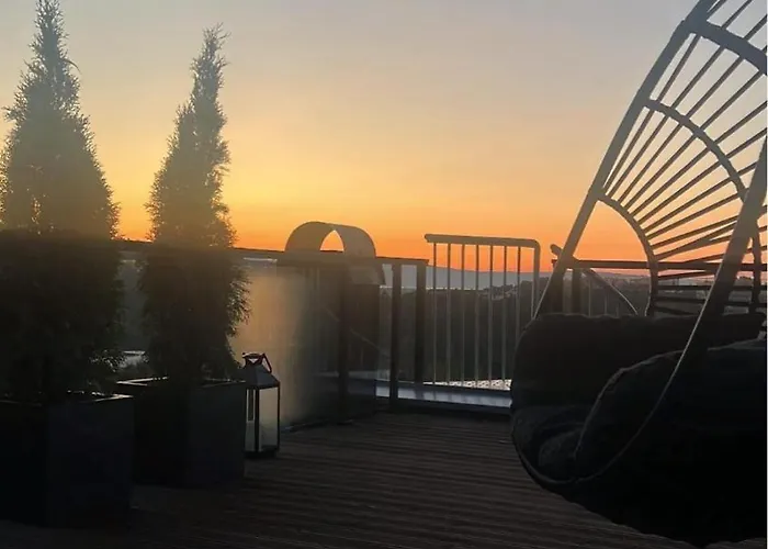 Moderne Hjem Med Hoy Standard Og Privat Takterasse Trondheim