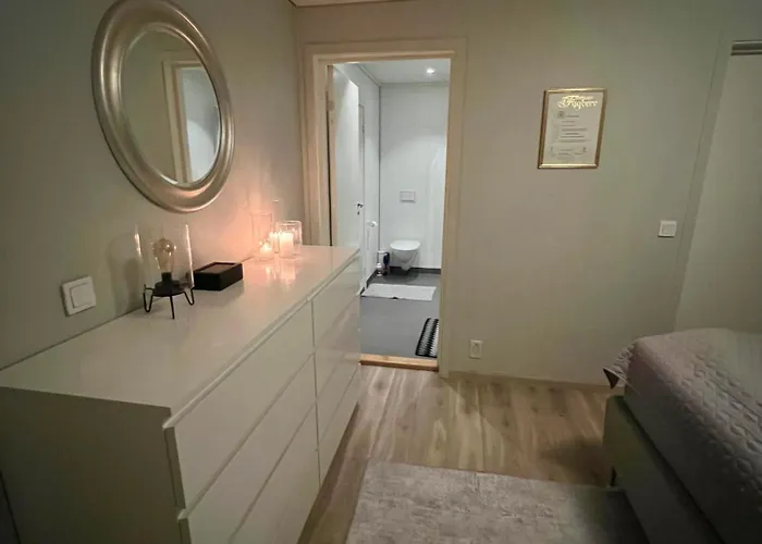 Moderne Hjem Med Hoy Standard Og Privat Takterasse *