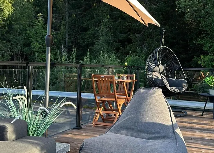 Moderne Hjem Med Hoy Standard Og Privat Takterasse